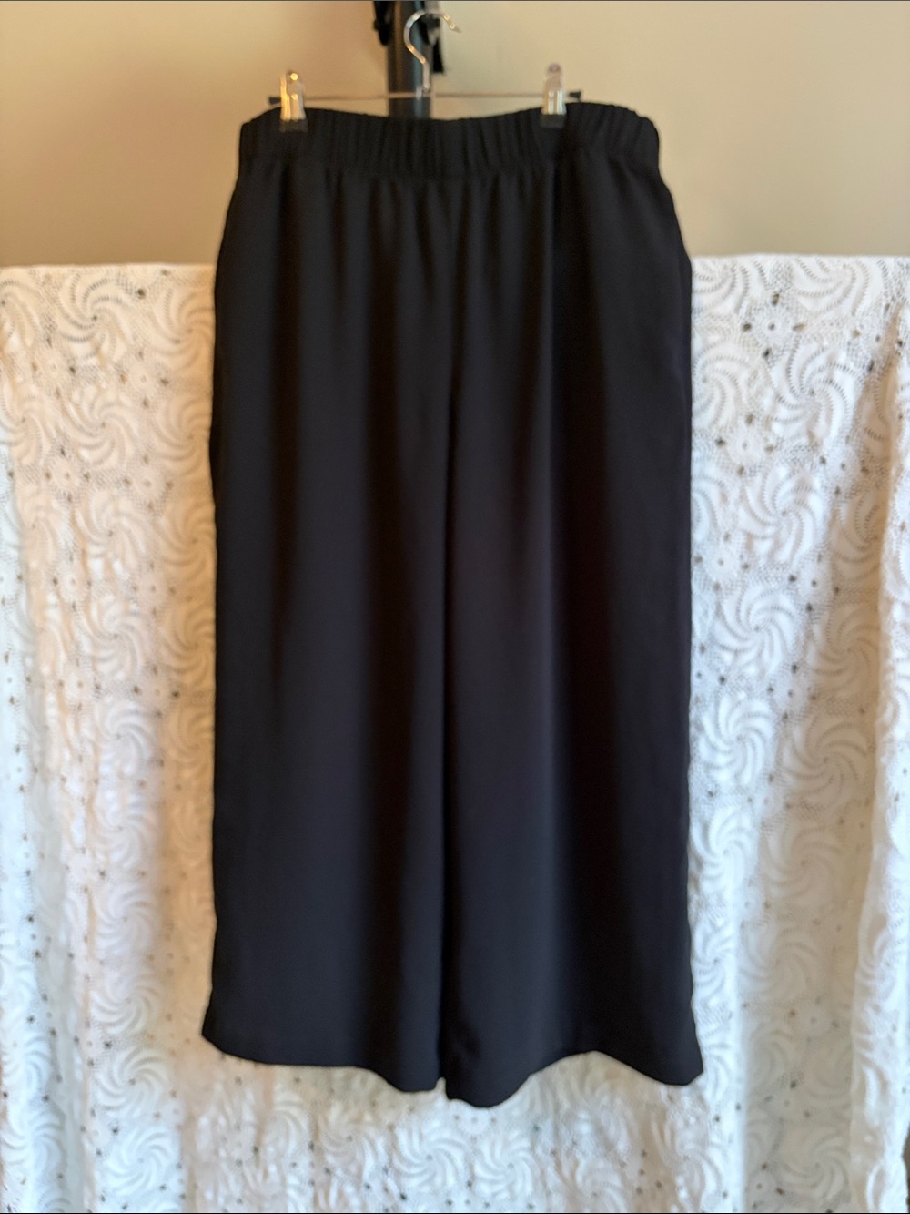 H&M Classic Black Wide-Leg Women's Ankle Length Pants-Elastic Waist Size 14